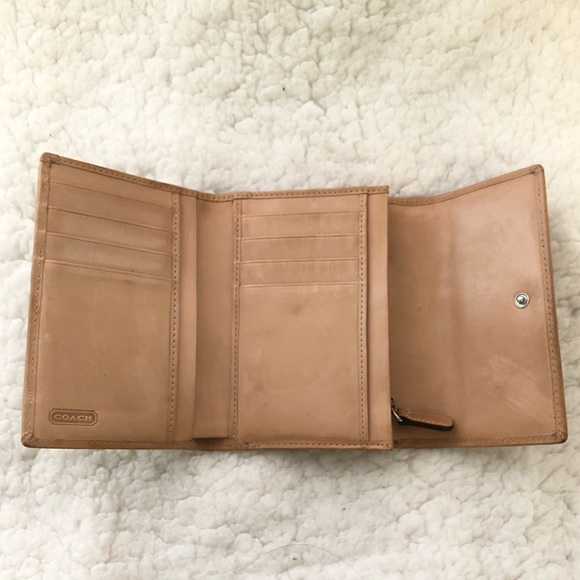 Coach Signature Trifold Wallet - Picture 3 of 6